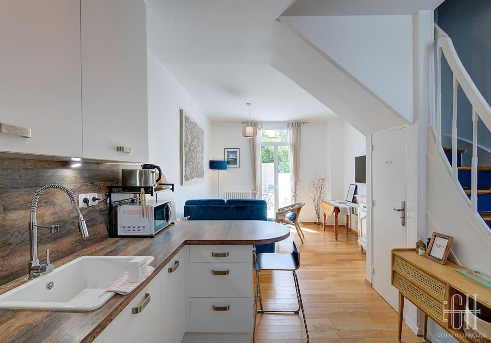 La Capucine - Hopital Bretonneau Apartment Tours Exterior photo